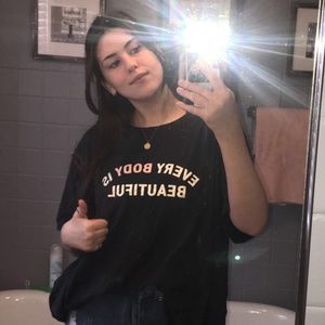 Meet your Posher, Isabela